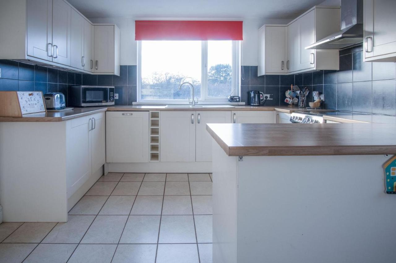 Maytree Cottage - 4 Bedroom Holiday Home - Tenby Exterior foto