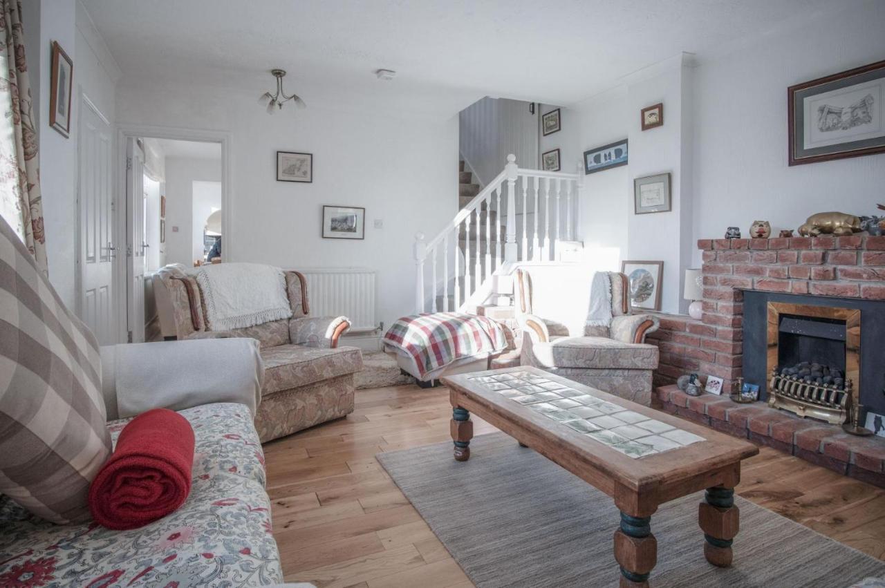 Maytree Cottage - 4 Bedroom Holiday Home - Tenby Exterior foto